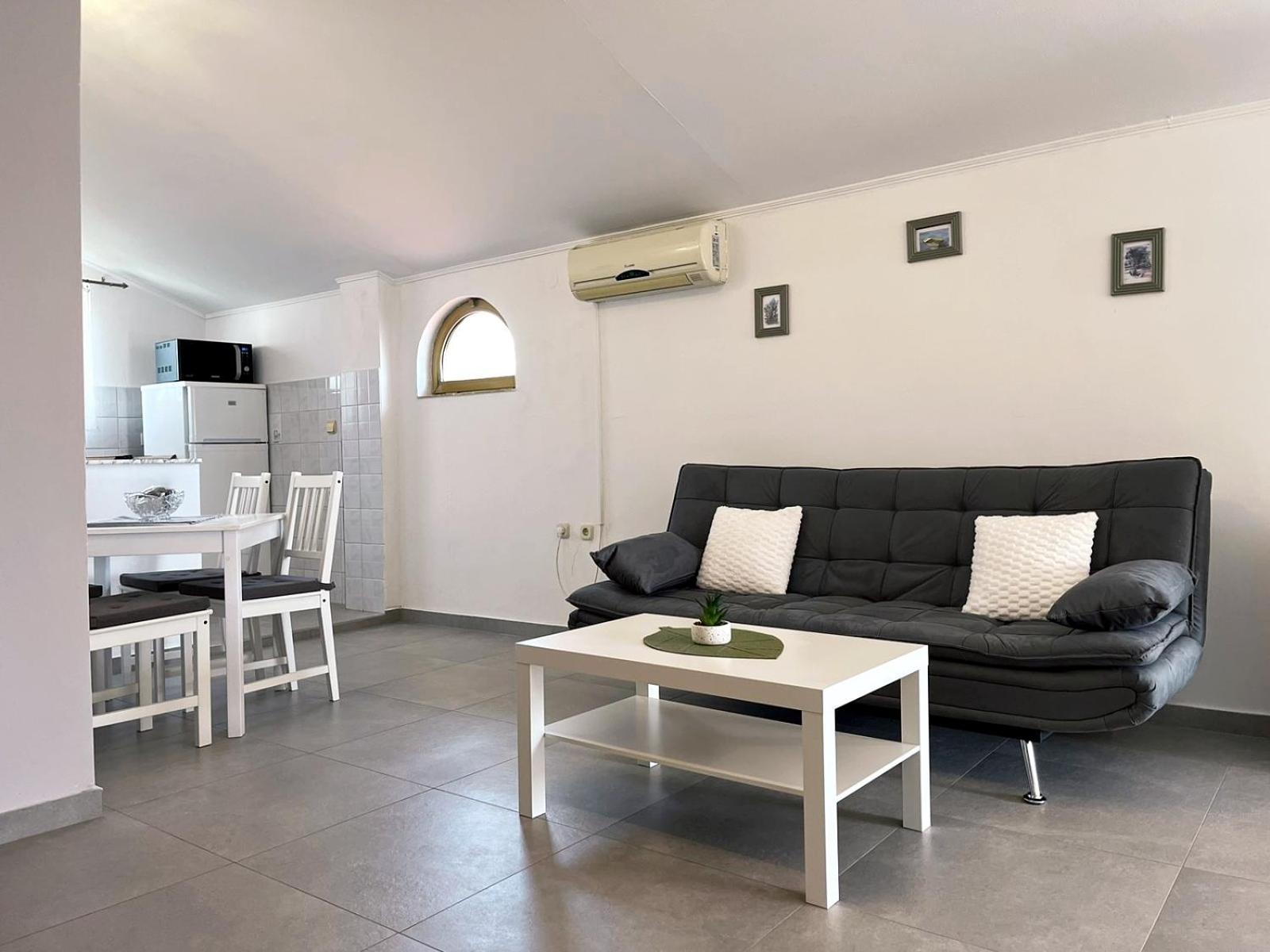 Lero Apartment Banjol ภายนอก รูปภาพ