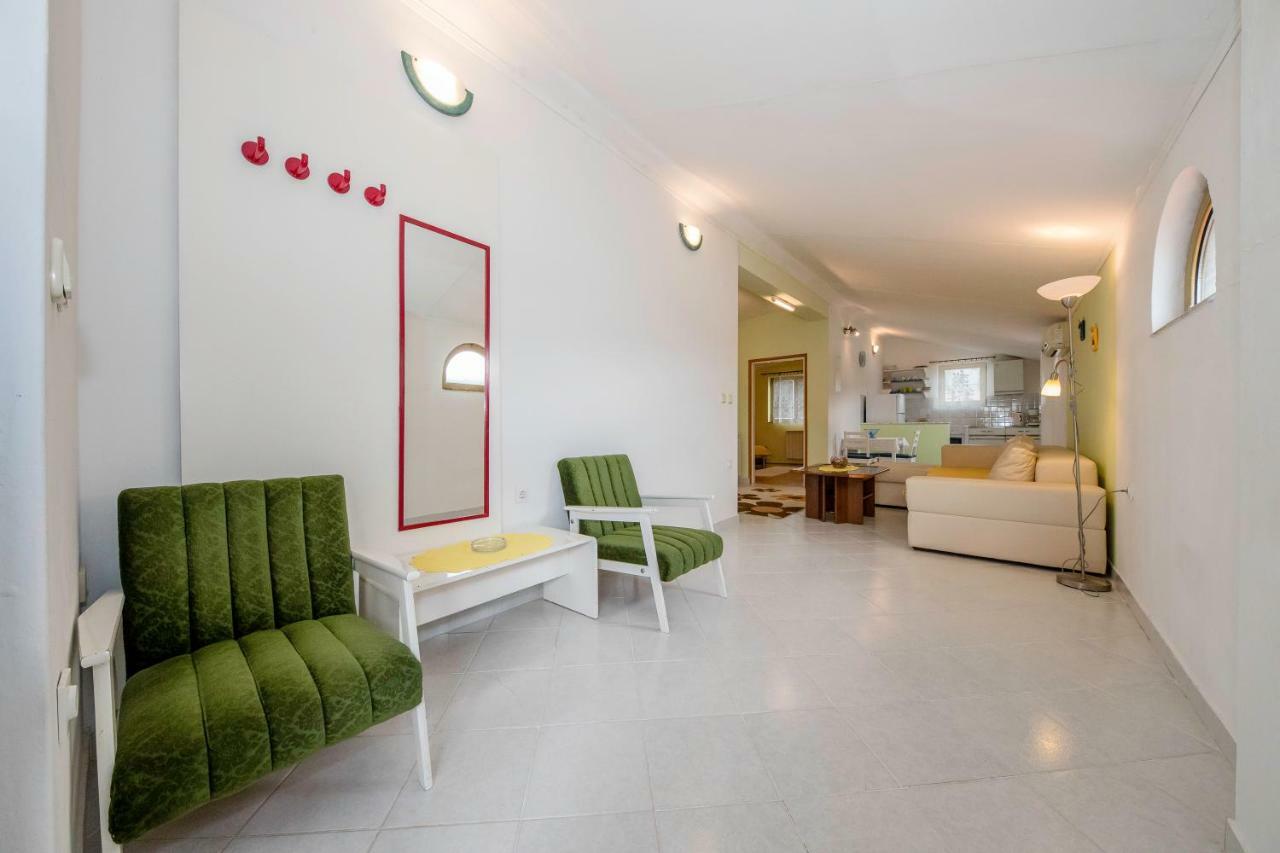Lero Apartment Banjol ภายนอก รูปภาพ