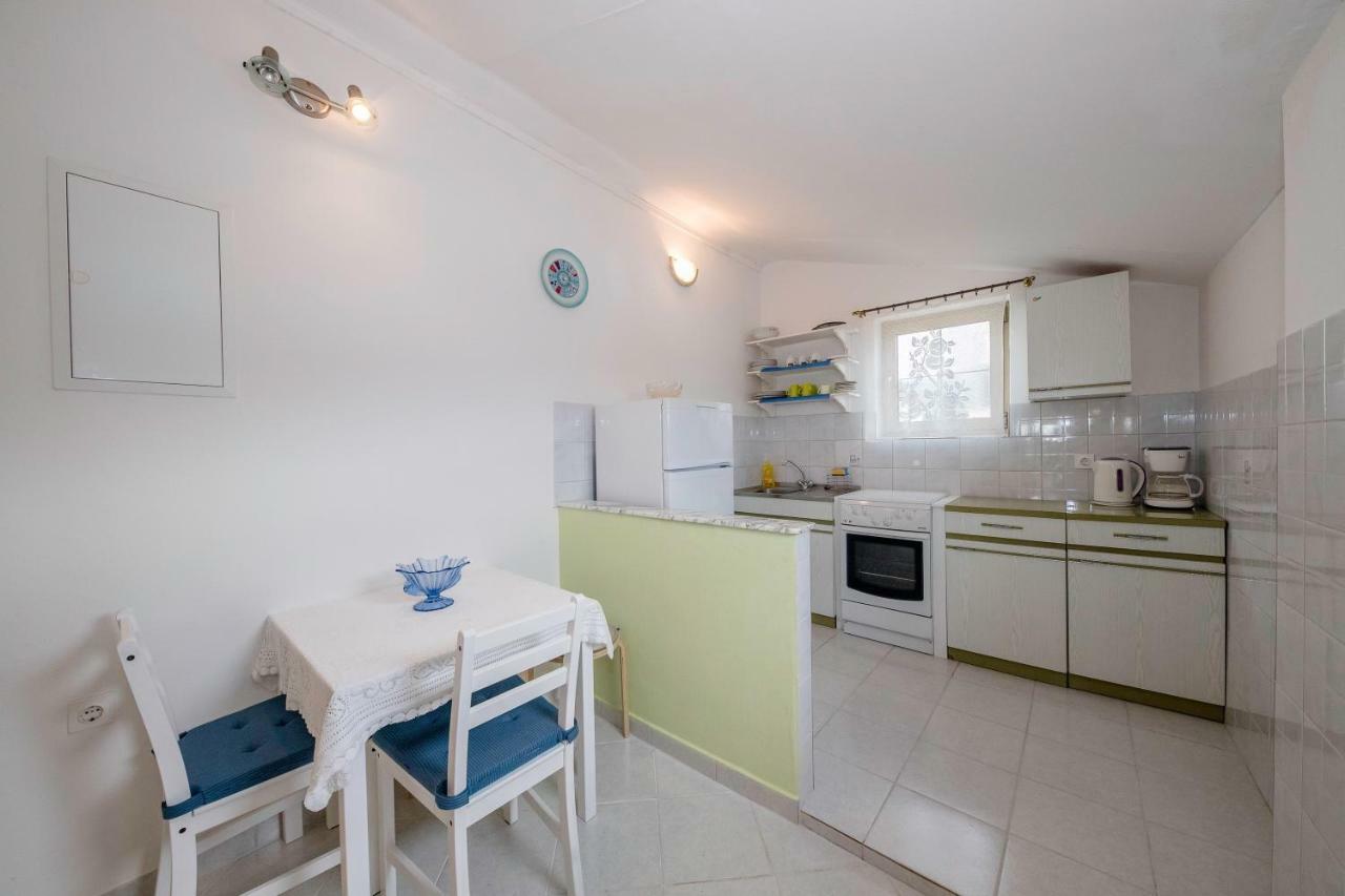 Lero Apartment Banjol ภายนอก รูปภาพ